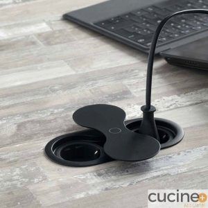 Enchufe Butterfly Negro