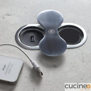 Enchufe Butterfly inox usb