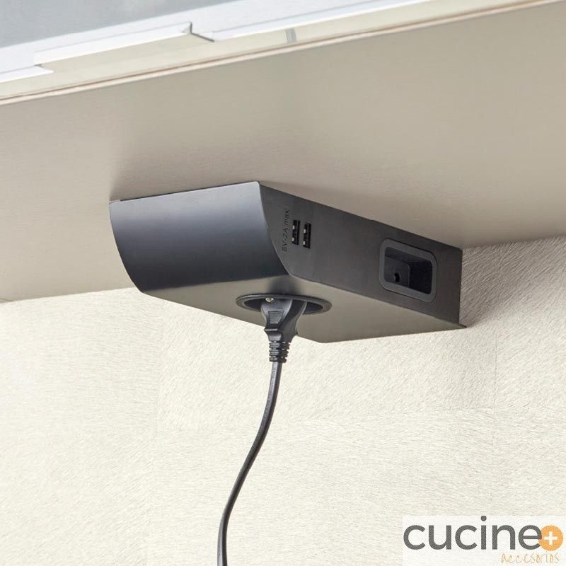 Enchufe de superficie Box Compact en inox y negro usb