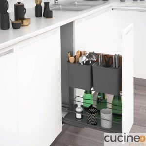 Cesto porta-utensilios con guías de extracción total y cierre amortiguador en blanco y gris orione